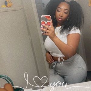 Meet your Posher, Kendra